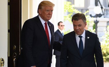 Para Santos, el "posconflicto será difícil y costoso", pero afirmó que "Colombia está en un punto de inflexión, y no retrocederemos". AFP