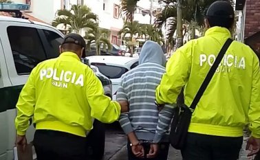 Policía