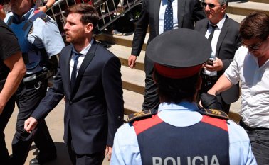 El ingreso a prisión de Messi y su padre será probablemente suspendido de acuerdo con la ley española, al tratarse de crímenes no violentos. Archivo