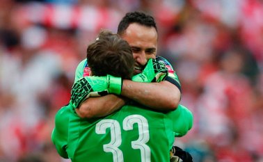 David Ospina se coronó campeón de la Copa de Inglaterra. AFP