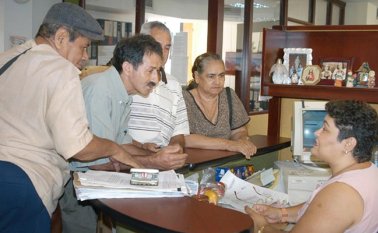 Un estudio del Foro Económico Mundial reveló que el sistema pensiones necesita ser replanteado para suplir necesidades del futuro. Archivo
