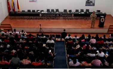 Foro en la Universidad de Pamplona sede Villa del Rosario. Unipamplona