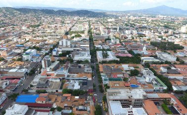 La Opinión consultó con los ciudadanos sobre la percepción de ciudad. César Obando