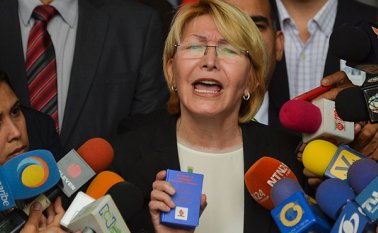 "Este recurso que estoy intentando es para defender la soberanía popular", dijo Luisa Ortega. AFP