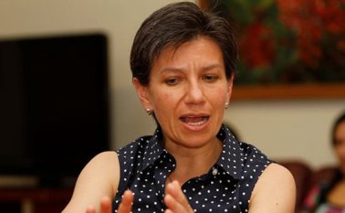 La senadora reveló que el político debe hacer parte de la noticia. Colprensa