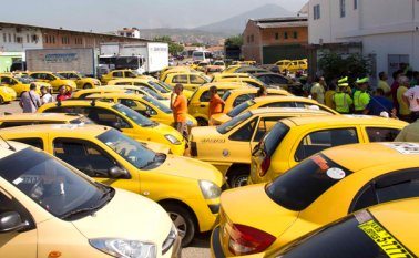 Al paso que vamos, la movilidad en las calles de Cúcuta será cada vez más difícil ante la gran cantidad de taxis que circulan por sus calles. Alfredo Estévez