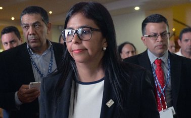 La canciller venezolana Delcy Rodríguez, consideró una “victoria” que los cancilleres de la OEA no lograran consensuar ayer lunes una declaración sobre la crisis política y económica que atraviesa Venezuela. AFP