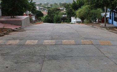 A la fecha van pavimentadas 1.100 calles, de las cuales se han entregado 900 a las comunidades. Archivo La Opinión