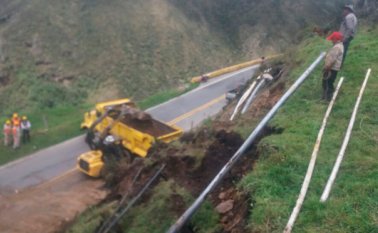 En Silos se presentó una emergencia por derrumbes y en el hecho se afectó la red de acueducto, lo que tiene sin el servicio a una parte de la población. Cortesía