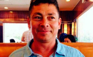 Carlos Cardona deberá presentarse periódicamente a revisión en lo que se resuelve su proceso migratorio. Archivo