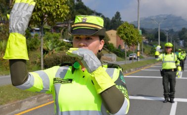 40 mil Policías con apoyo de los departamentos y escuelas de Policía, estarán contribuyendo a la movilidad y seguridad Colprensa