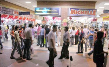 El alcalde, César Rojas, dijo que en esta oportunidad se busca brindar acompañamiento al sector comercial, contando para ello con la vigilancia de la Policía. Archivo