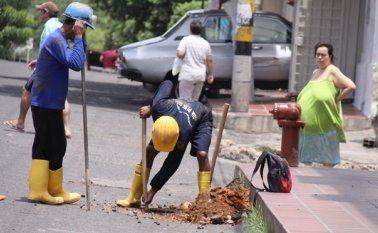 el gerente del acueducto, Hugo Vergel, respondió a los señalamientos. Archivo