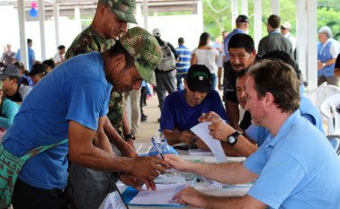De los 2.700 exguerrilleros que solicitaron su libertad, bajo el amparo del acuerdo de paz, 1.700 ya han sido amnistiados. Archivo