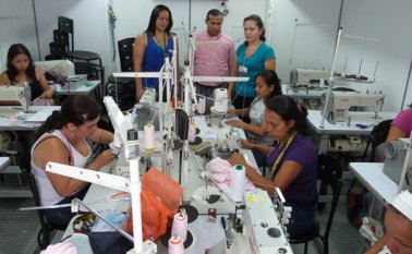 Las Cámaras de Comercio del país buscan formalizar a las pequeñas empresas con diversos programas. Colprensa