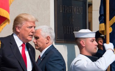 The New York Times y The Washington Post vuelven a ser blanco del presidente de Estados Unidos, Donald Trump.   AFP