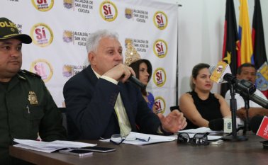 César Rojas Ayala, alcalde de Cúcuta, ofreció el martes una rueda de prensa para presentar el balance de la Feria de Cúcuta, que se llevó a cabo del 19 al 23 de julio. Cortesía