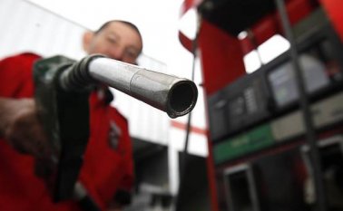El precio de la gasolina por galón estará en $8.659. Colprensa