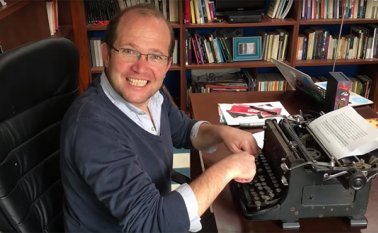 Daniel Samper advirtió desde el inicio que recurriría a las herramientas legales para proteger su buen nombre. Tomada de Internet