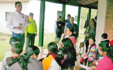 La Personería de Chinácota lidera jornadas de trabajo social con los venezolanos que ingresan al departamento por Herrán y Ragonvalia. Cortesía