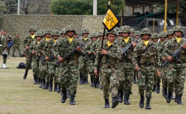 Ceremonia por el Día del Ejército en la Trigésima Brigada Mario Franco