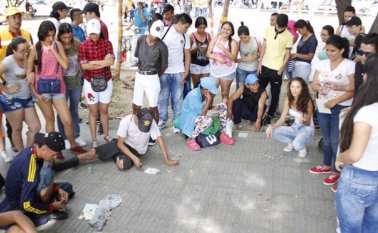 Este programa va por los parques de Cúcuta creando espacios de sano esparcimiento; también se brinda atención a población que vive en la calle. Cortesía