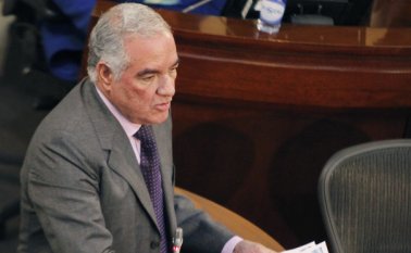 Edgardo Maya, contralor general, indicó en su informe que la deuda pública representa el 43,7% del PIB, un dato preocupante para las finanzas del Estado. Colprensa