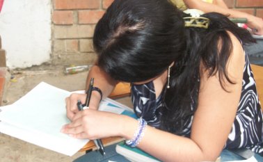 Estudiantes de la región pueden postular sus trabajos. Archivo