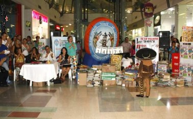 la teletón estuvo acompañada por actos culturales y por la presencia de las autoridades educativas de la región.  La opinión