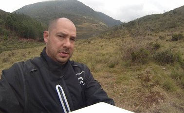 Carlos Eduardo Galezo, de 38 años, se dedica a la distribución de productos de aseo personal en San Antonio del Táchira. Tomada de Facebook