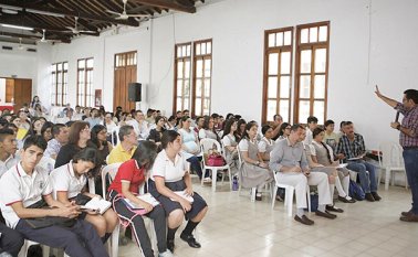 La Opinión