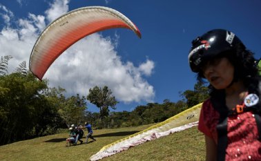 El llamado "turismo para ciegos", llegó a Cali. AFP