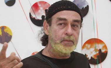 Gabriel Castillo López, de 55 años, es el único artista nortesantandereano que ha participado en cuatro salones nacionales de artistas. La opinión