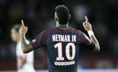 Neymar fue demandado por su antiguo club, el Barcelona. AP