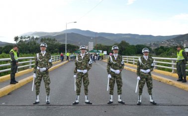 La mayoría de concejales apoyó la proposición que busca mayor solidez de la soberanía nacional, con presencia militar, policial y social. Archivo