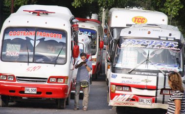 Se contempla la creación de paraderos específicos, pago de pasaje con tarjeta y un sistema GPS. Mario Caicedo