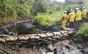 Aunque la empresa Ecopetrol asegura que su atención de emergencias es oportuna, el ente territorial no ha percibido una respuesta contundente económica, social o ambiental. Archivo