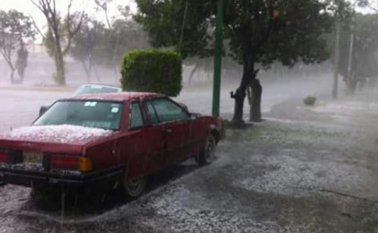 Estas fueron las imágenes que en Ábrego dejó, ayer, la granizada que se registró acompañada de vientos huracanados. Cortesía