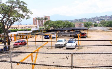 La Alcaldía no conoce cuántos parqueaderos funcionan en la ciudad ni en qué condiciones, debido a que no controla estos negocios desde hace cinco años. César Obando