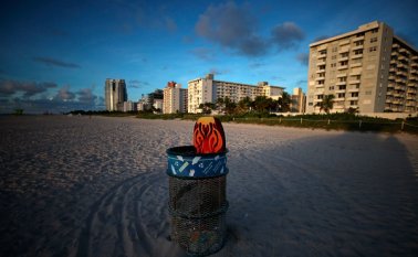 Las personas desalojaron con tiempo para evitar una tragedia. AFP