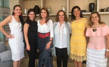 Andrea Torrado, María Hoyos, Claudia Uribe, Alejandra Borrero, Judith Jaimes y Débora Guerra. Alfredo Estévez