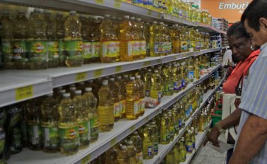 Las bandas organizadas de robo en supermercados siguen creciendo y aunque se detectan menos casos, las nuevas modalidades de hurto son más sofisticadas, según Fenalco. Archivo
