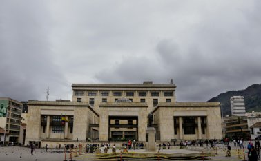 El palacio de justicia situado a un costado de la Plaza de Bolívar de Bogotá es la sede de las altas cortes encargadas de la administración de justicia en Colombia, pero que hoy enfrentan cuestionamientos por los hechos de corrupción en que se han visto envueltos magistrados, jueces y fiscales. Colprensa