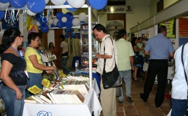 Así se ve la Fiesta del Libro. La Opinión