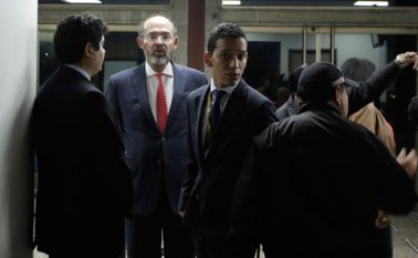 Francisco Ricaurte llegó junto con su abogado, Álvaro Luna Conde. Colprensa