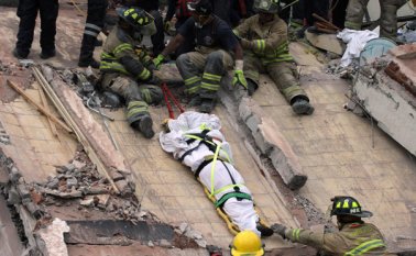 El saldo de fallecidos se mantenía en 102 en Ciudad de México, 69 en el estado de Morelos, 43 en Puebla, 13 en Estado de México, 5 en Guerrero y uno en Oaxaca AFP