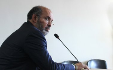En el banquillo de los acusados, el jueves en el complejo judicial de Paloquemao de Bogotá, el expresidente de la Corte Suprema de Justicia, Francisco Javier Ricaurte, a quien la Fiscalía le imputó cuatro graves cargos. Colprensa