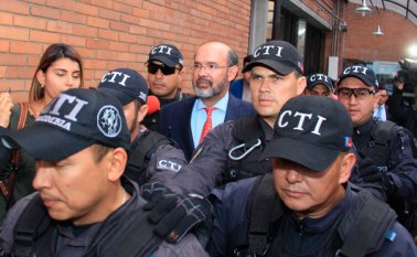 Francisco Ricaurte es acusado cohecho, tráfico de influencias, concierto para delinquir y uso abusivo de información privilegiada. Colprensa