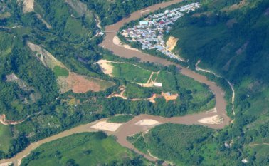 Ayer, al paso por el Aserrío, el río se veía más limpio y según Ecopetrol, el crudo se había evaporado. En lo que va del año, el oleoducto ha sufrido  46 atentados: 39 en Norte de Santander, con seis roturas. Los demás ocurrieron en Arauca y Boyacá. Cortesía