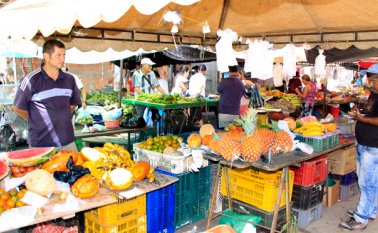 En noviembre llegará la iniciativa Mercados Satélite, para instalarse en cuatro circuitos de la ciudad, con seis barrios cada uno. Archivo